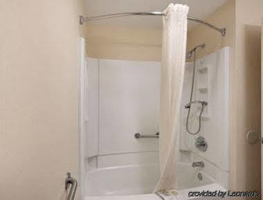 Hotel Baymont By Wyndham South 2*