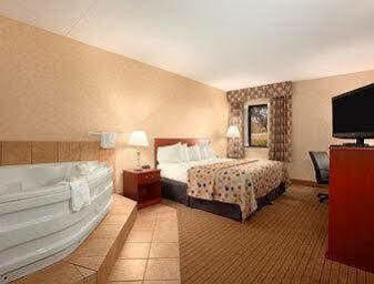 Baymont By Wyndham South 2*