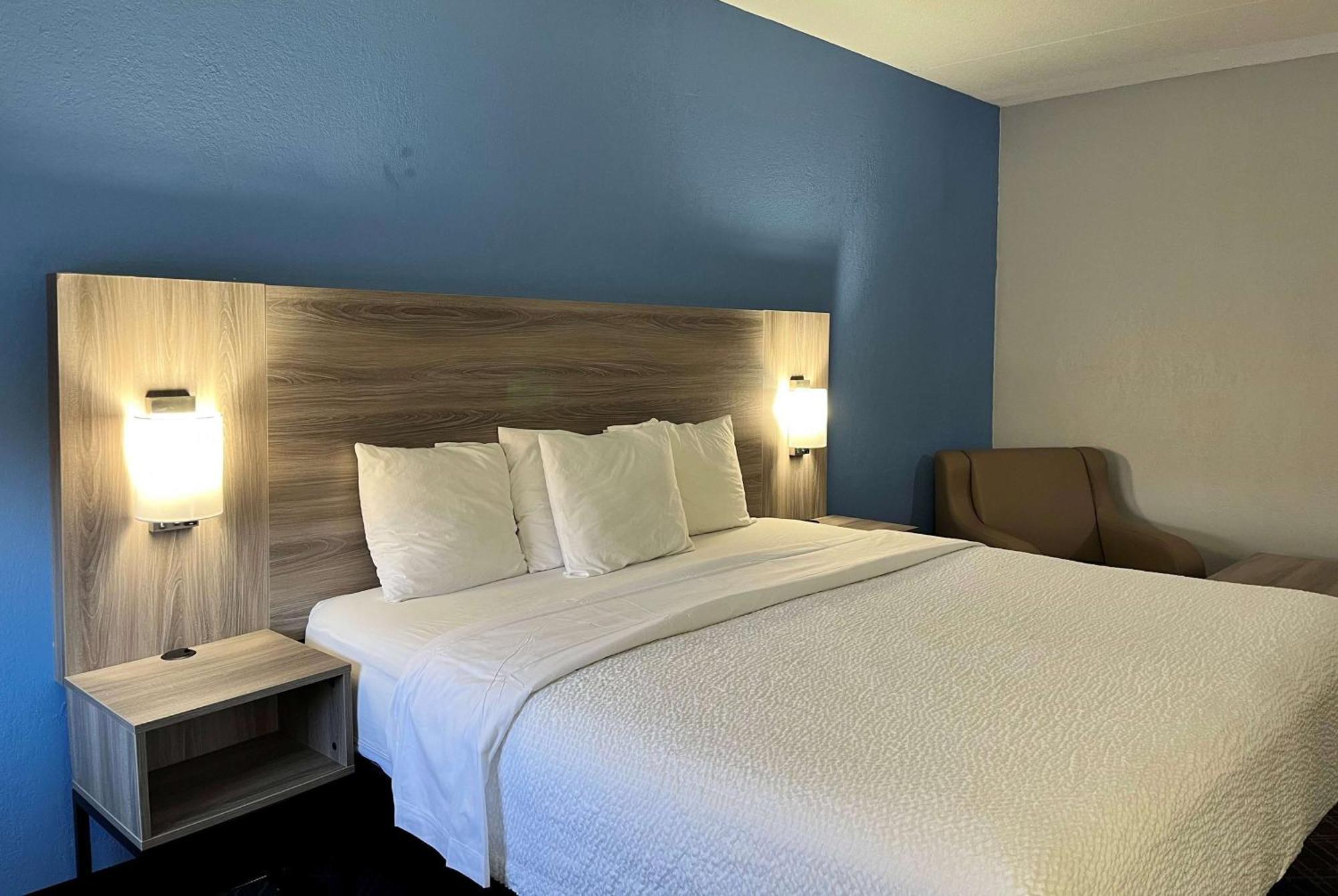 Baymont By Wyndham South 2*