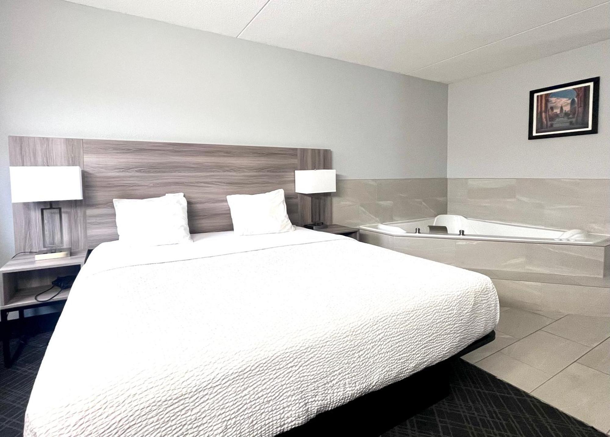 Hotel Baymont By Wyndham South 2*